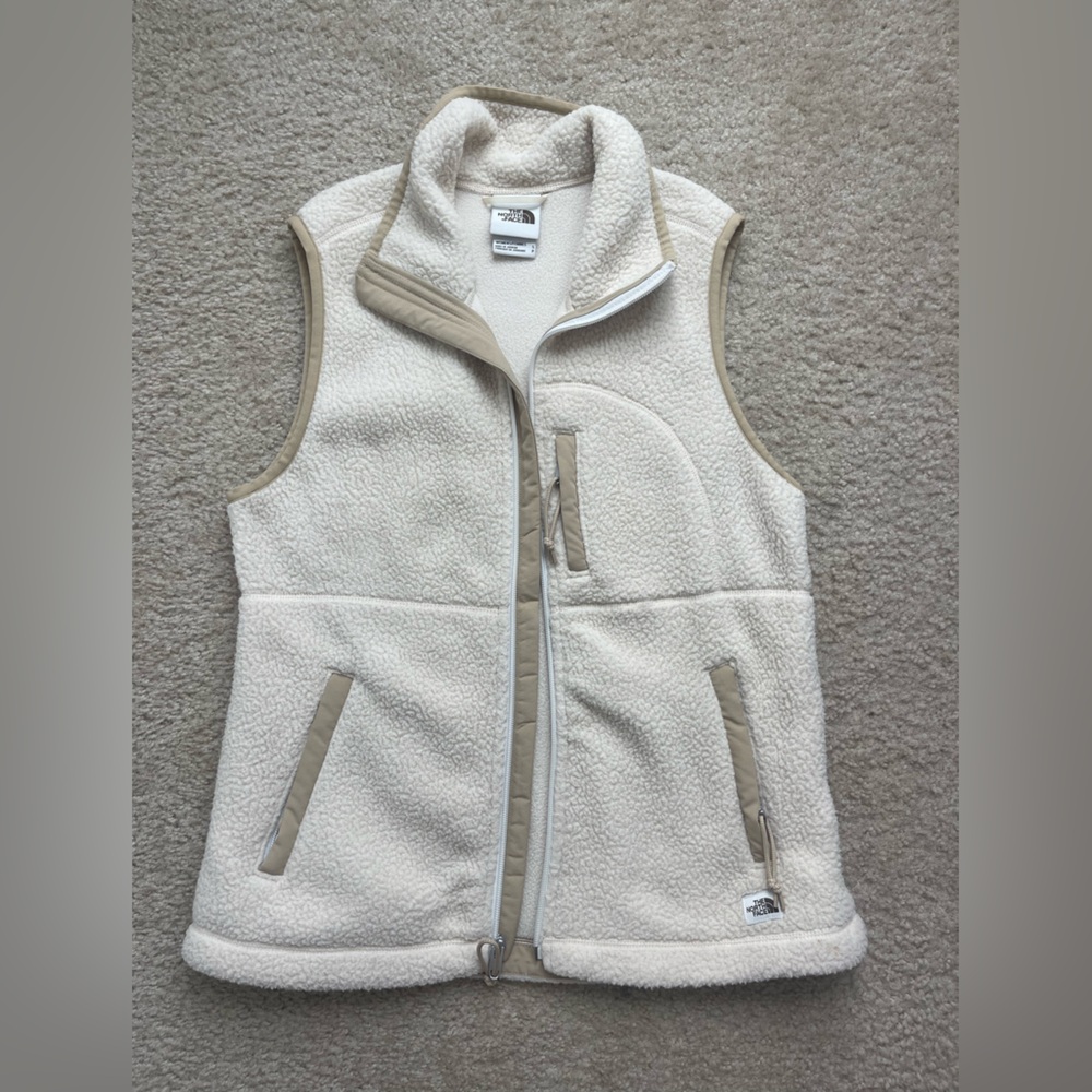 North Face Women’s Cream Sherpa Vest with Tan Accents